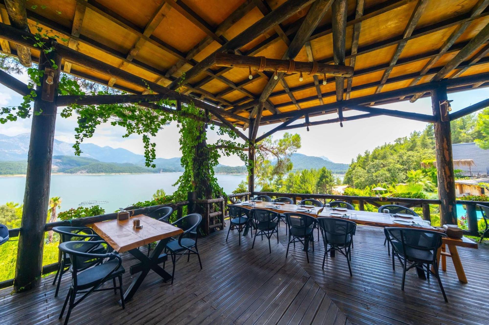 Botanik Goel Evleri Hotel Bucak ภายนอก รูปภาพ