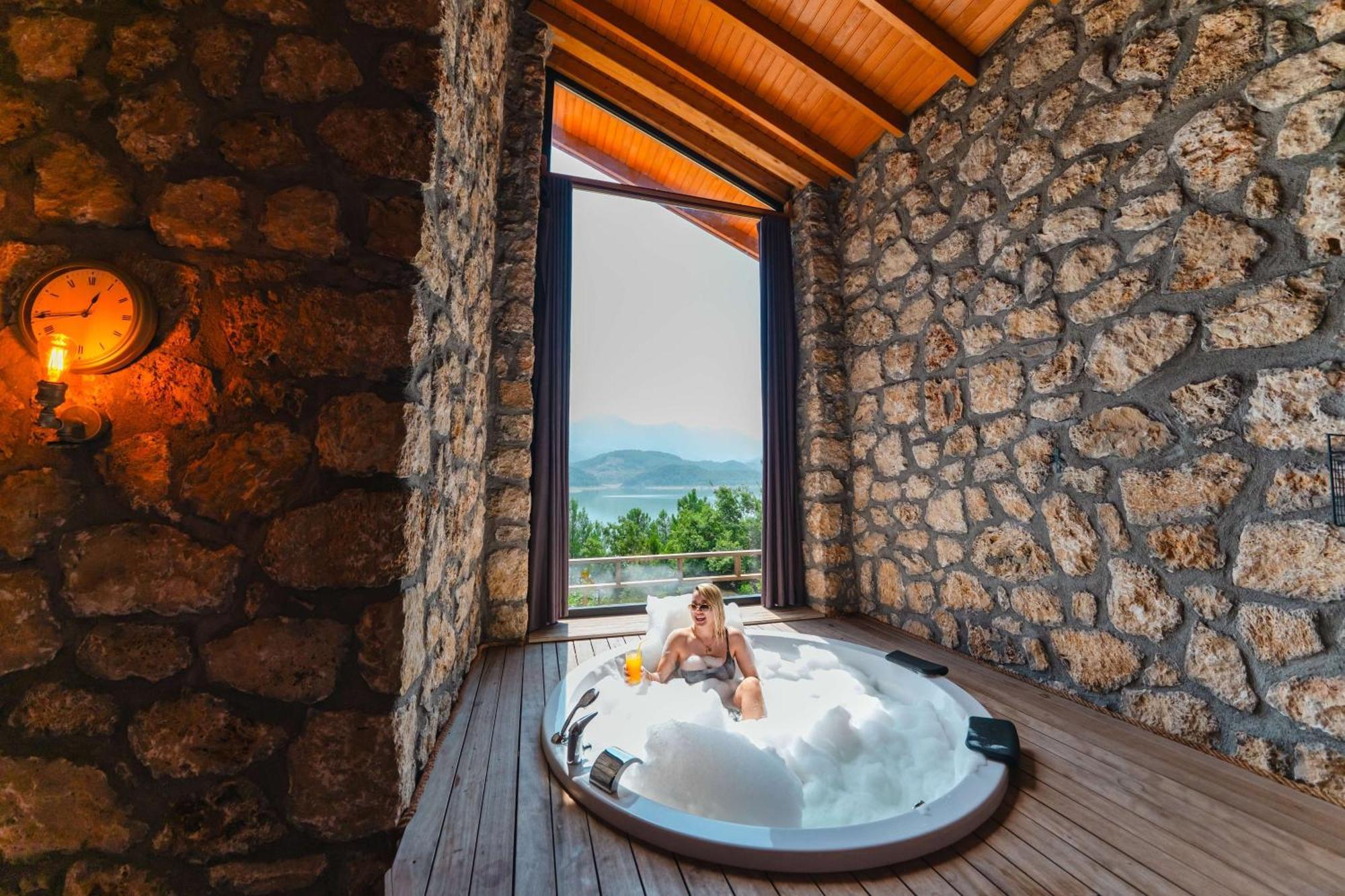 Botanik Goel Evleri Hotel Bucak ภายนอก รูปภาพ