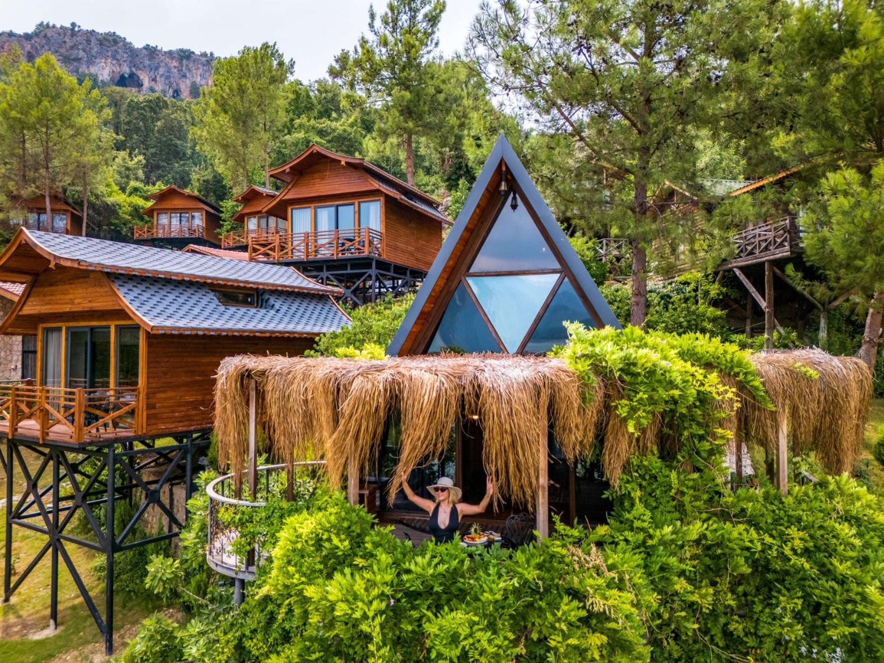 Botanik Goel Evleri Hotel Bucak ภายนอก รูปภาพ