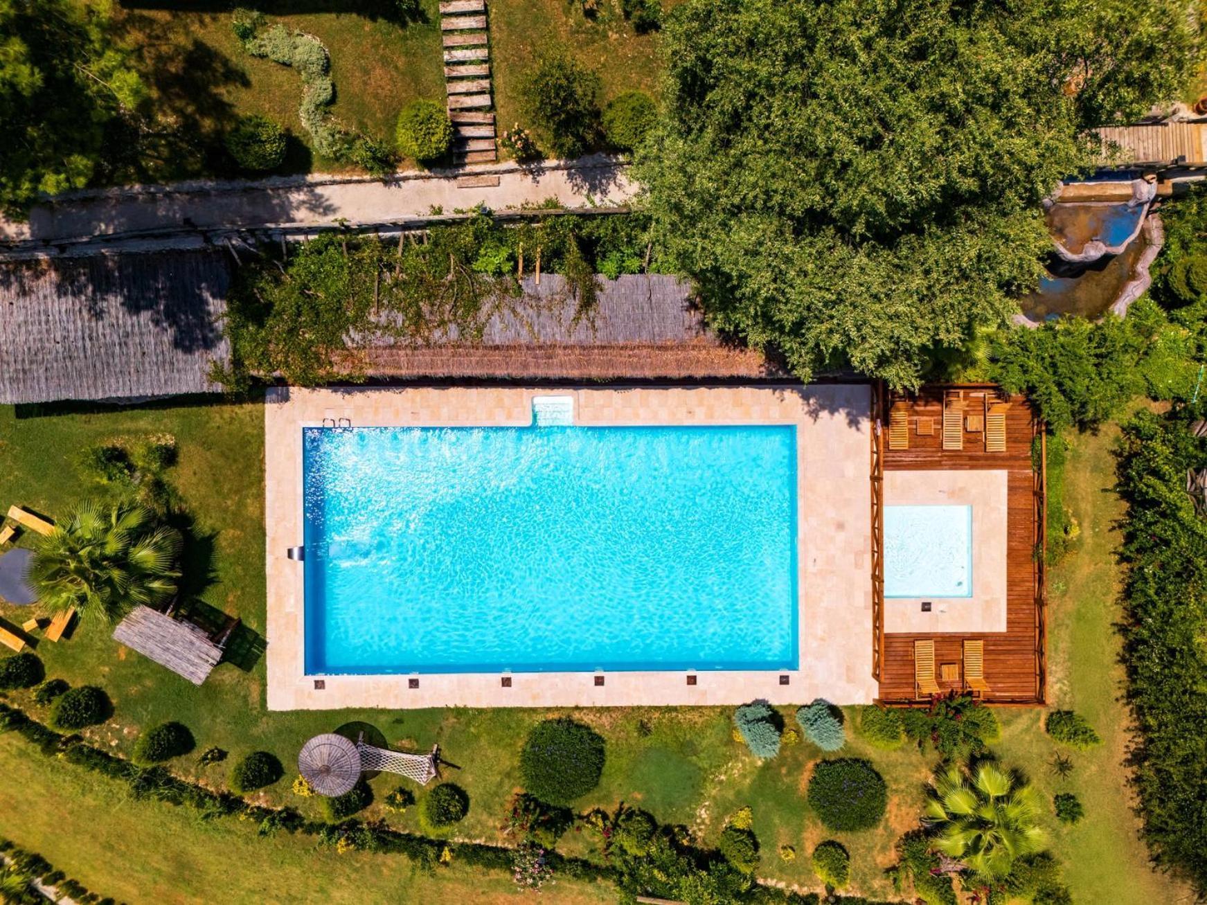 Botanik Goel Evleri Hotel Bucak ภายนอก รูปภาพ