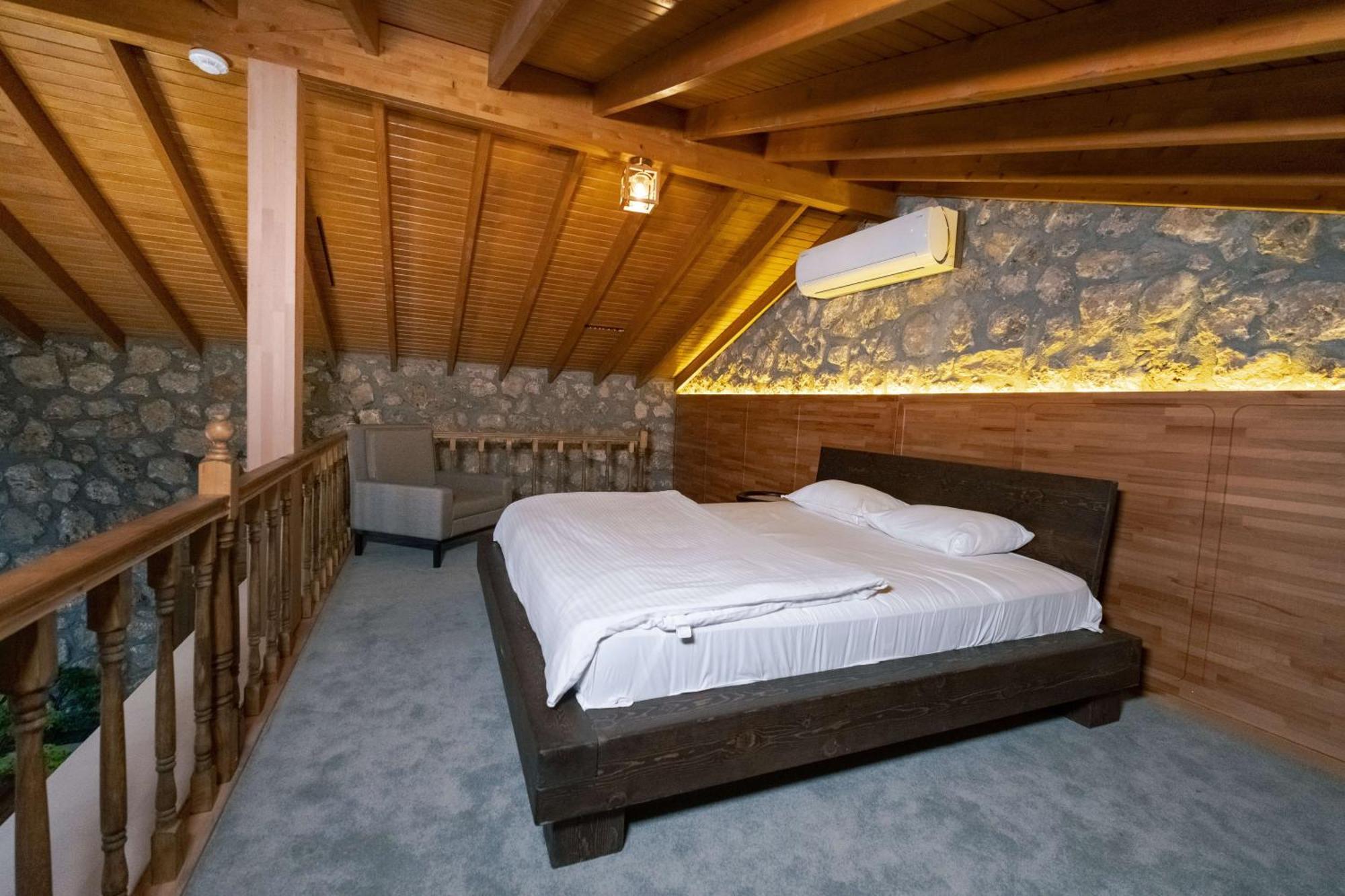 Botanik Goel Evleri Hotel Bucak ภายนอก รูปภาพ